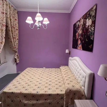 Πανσιόν Biondi Cavour 4*